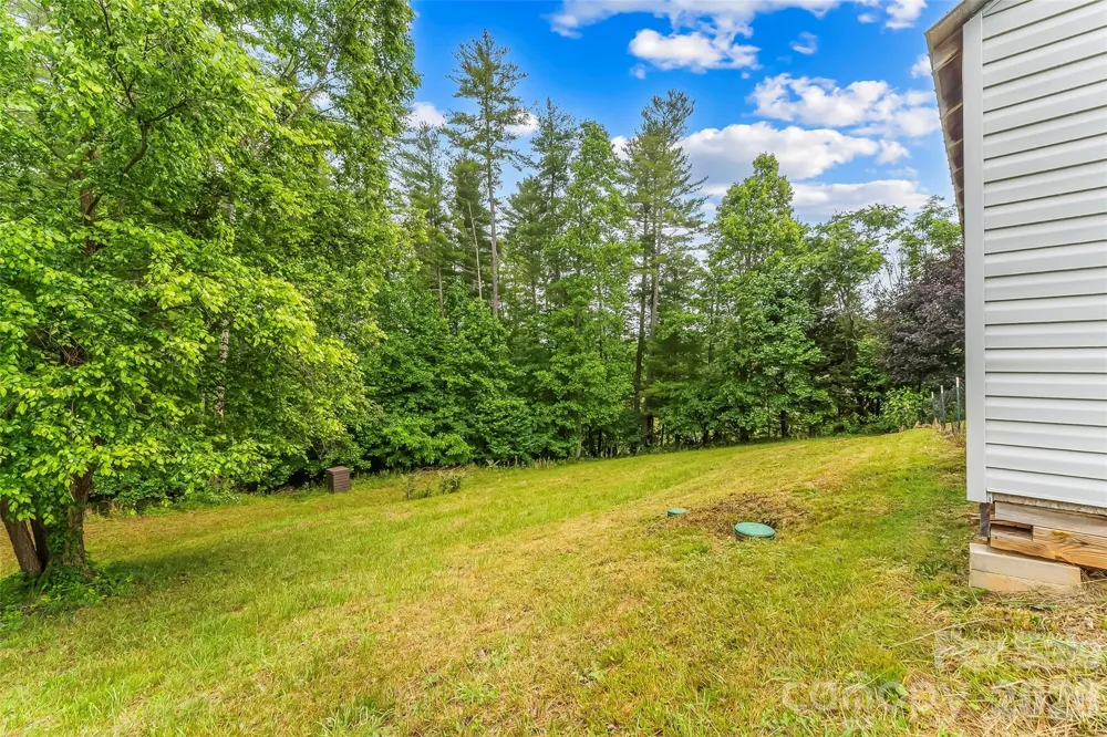 2610 Bear Creek Road Marshall, NC 28753
