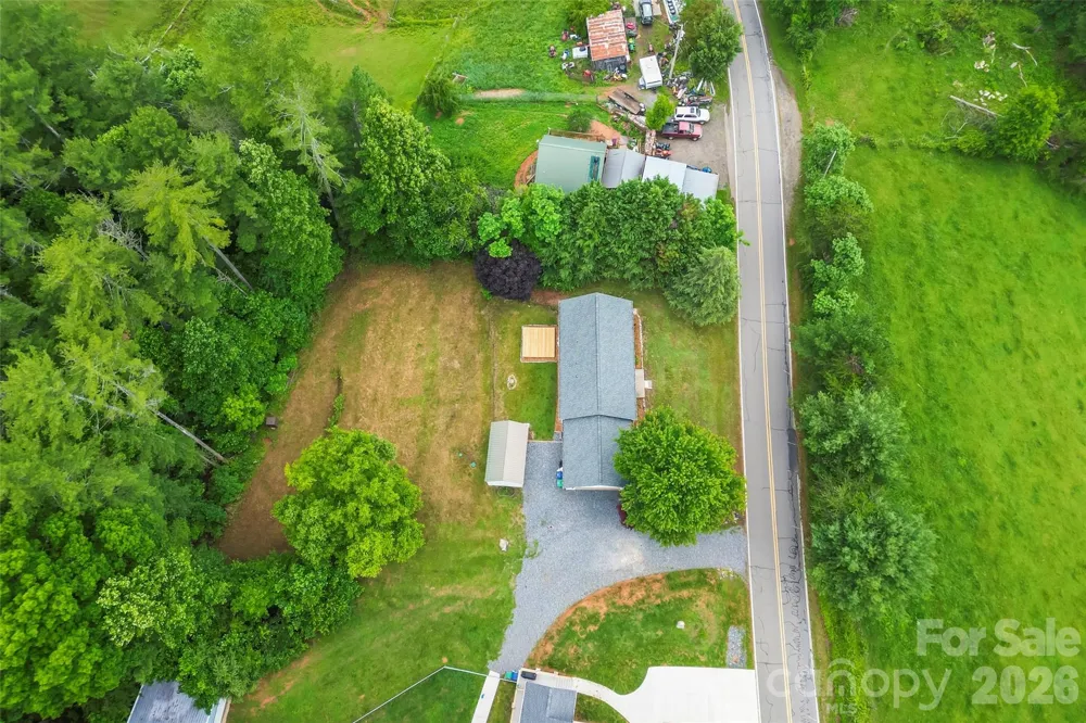 2610 Bear Creek Road Marshall, NC 28753