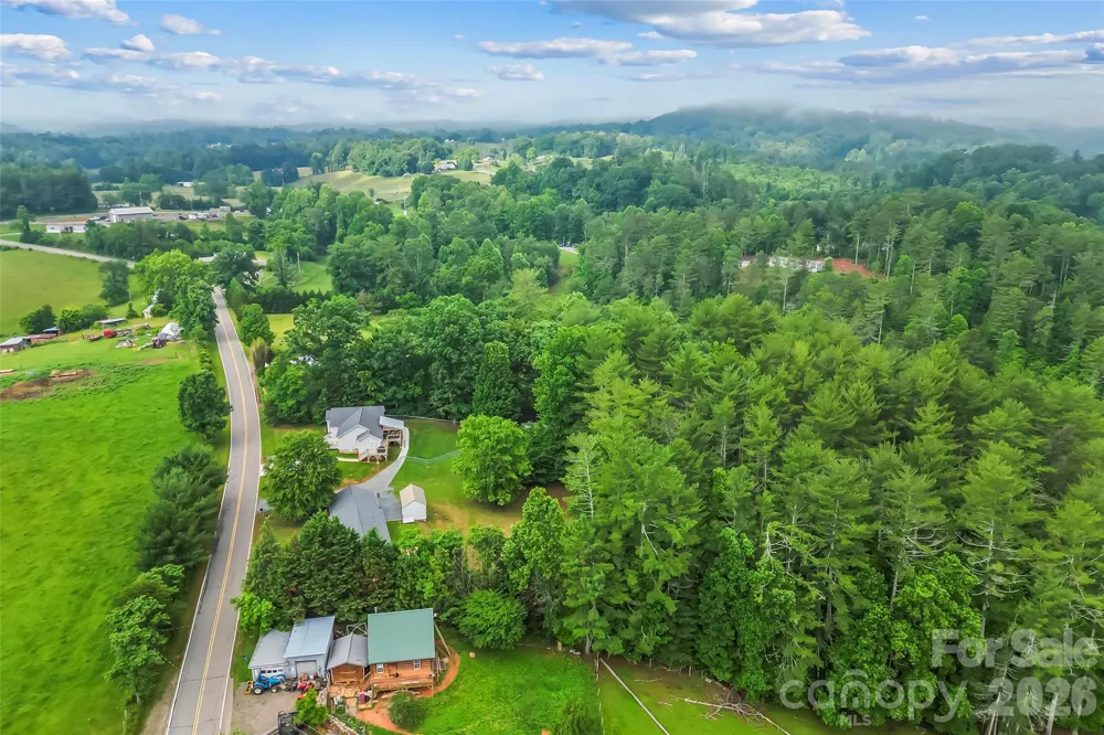 2610 Bear Creek Road Marshall, NC 28753