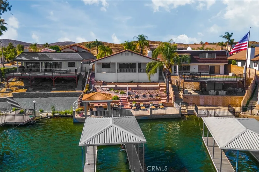 30238 Longhorn Canyon Lake, CA 92587