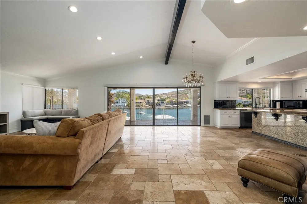 30238 Longhorn Canyon Lake, CA 92587