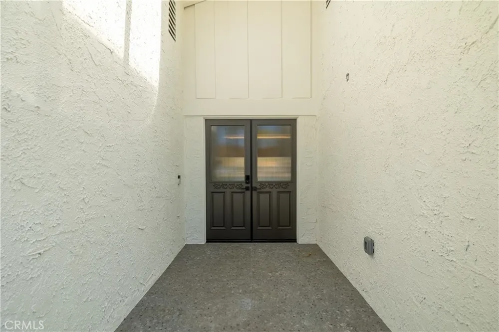 30238 Longhorn Canyon Lake, CA 92587
