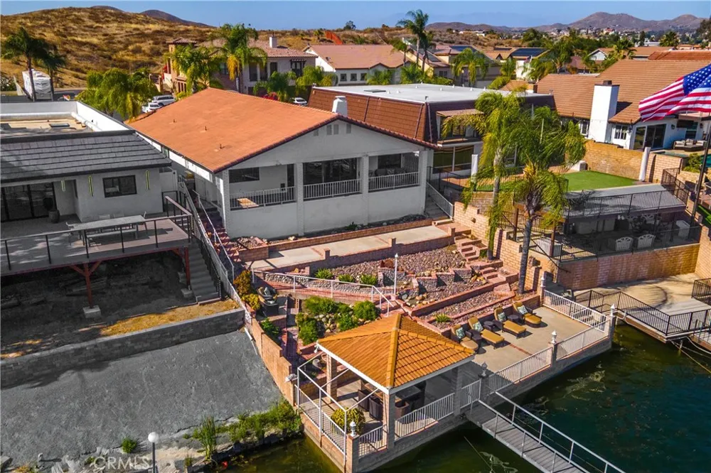 30238 Longhorn Canyon Lake, CA 92587