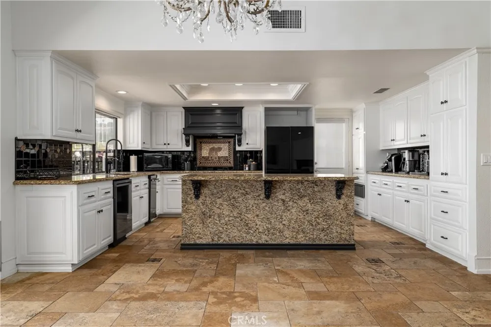 30238 Longhorn Canyon Lake, CA 92587