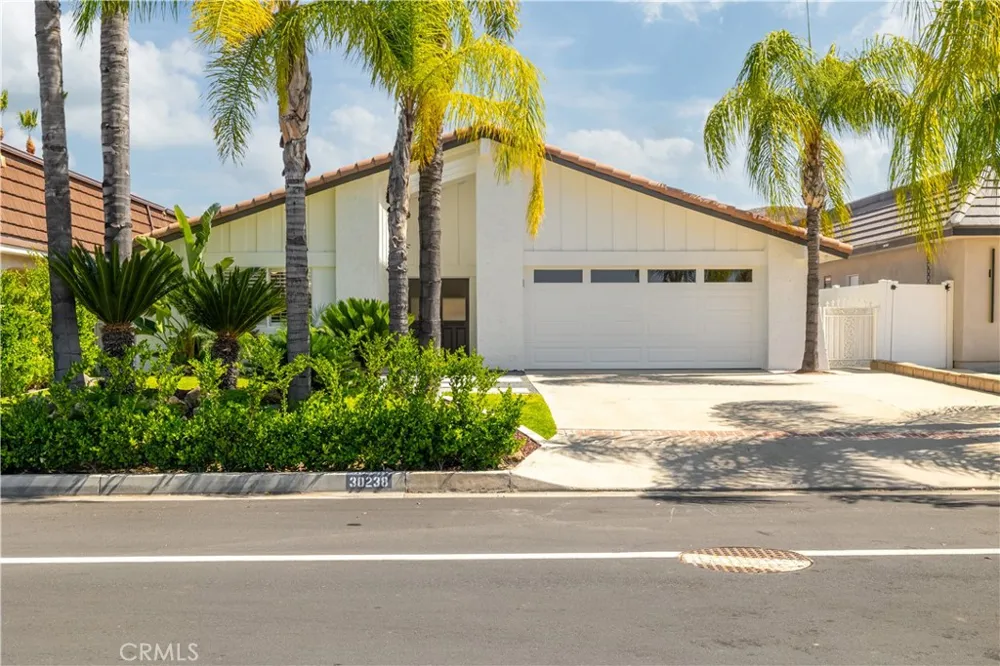 30238 Longhorn Canyon Lake, CA 92587