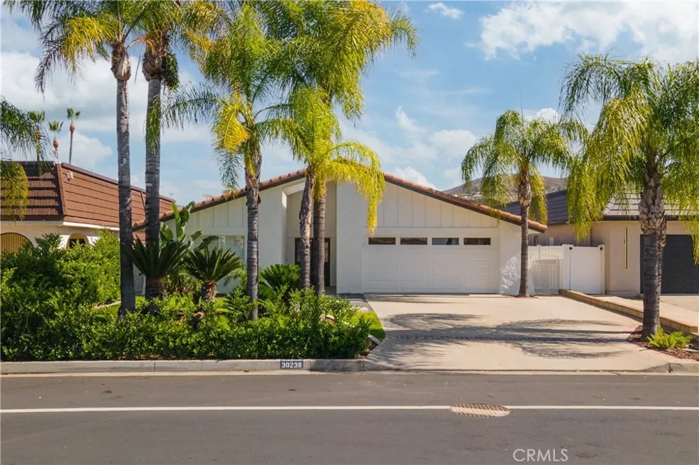 30238 Longhorn Canyon Lake, CA 92587