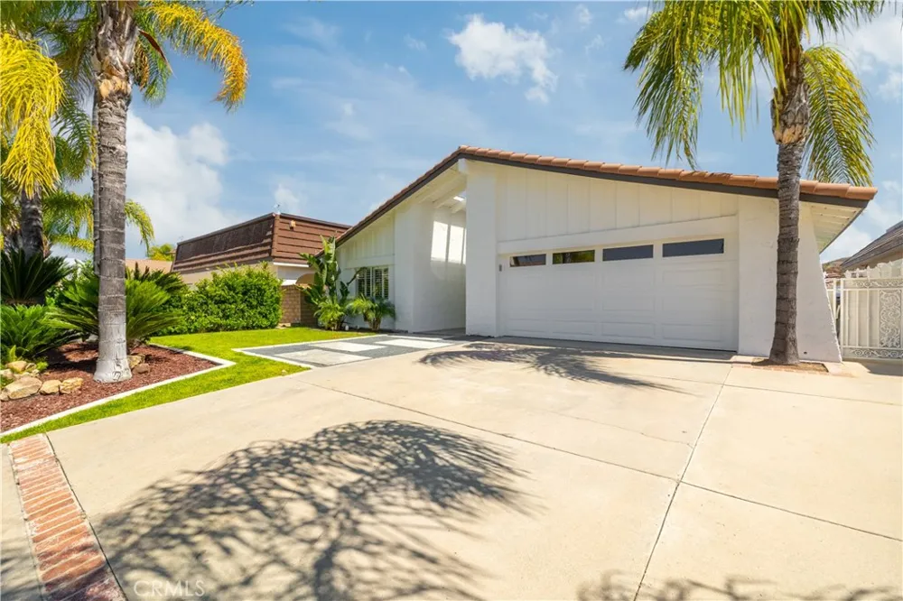 30238 Longhorn Canyon Lake, CA 92587