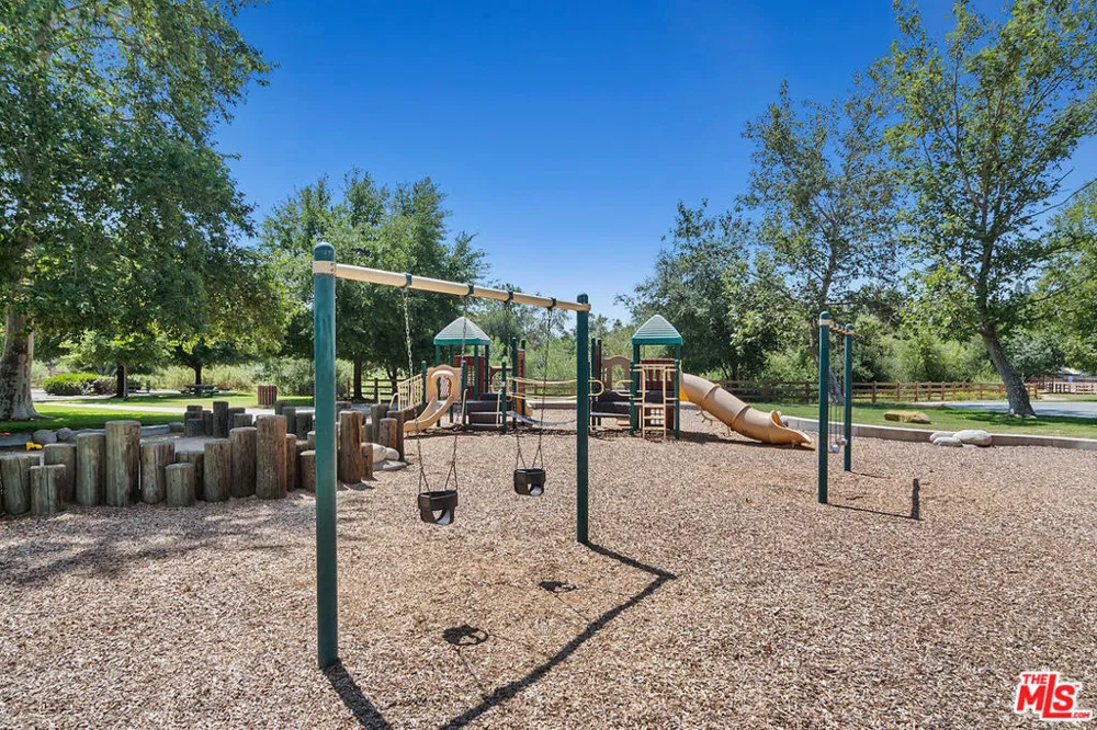 5322 Colodny Drive #9 Agoura Hills, CA 91301
