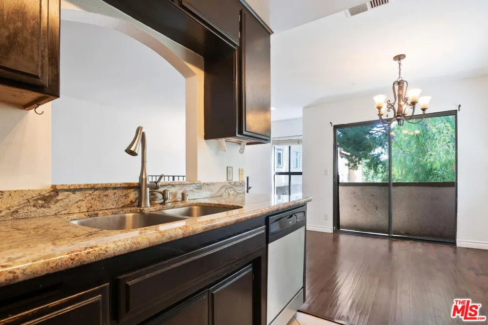 5322 Colodny Drive #9 Agoura Hills, CA 91301