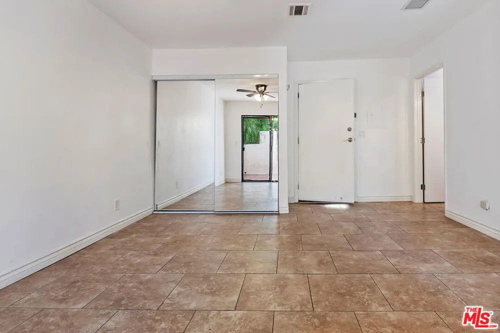 5322 Colodny Drive #9 Agoura Hills, CA 91301