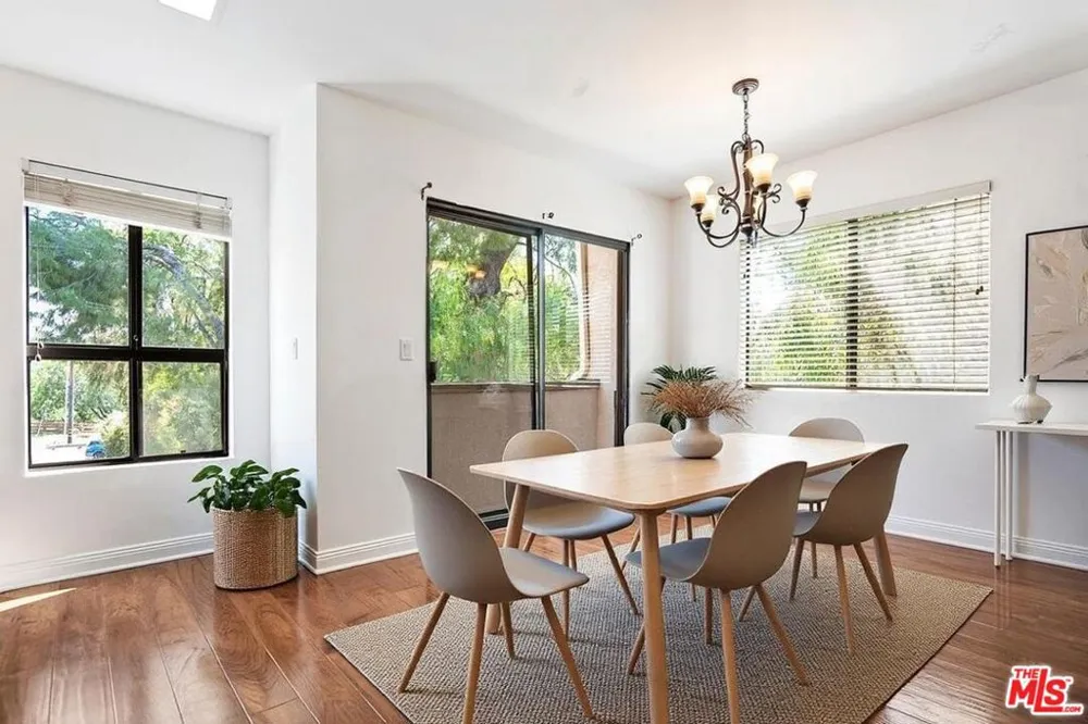 5322 Colodny Drive #9 Agoura Hills, CA 91301