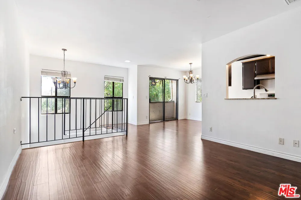 5322 Colodny Drive #9 Agoura Hills, CA 91301
