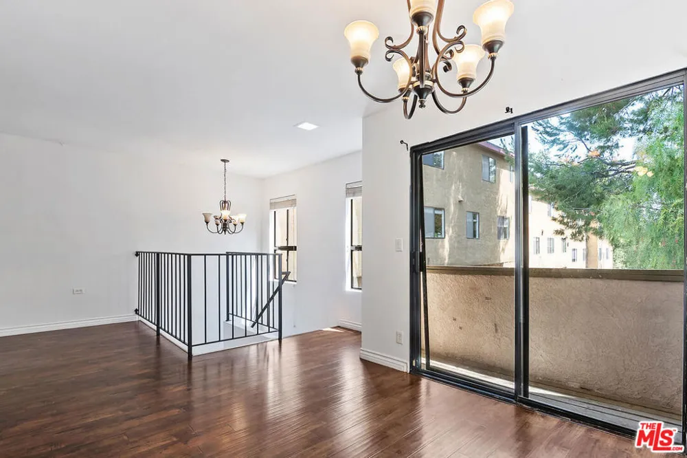5322 Colodny Drive #9 Agoura Hills, CA 91301