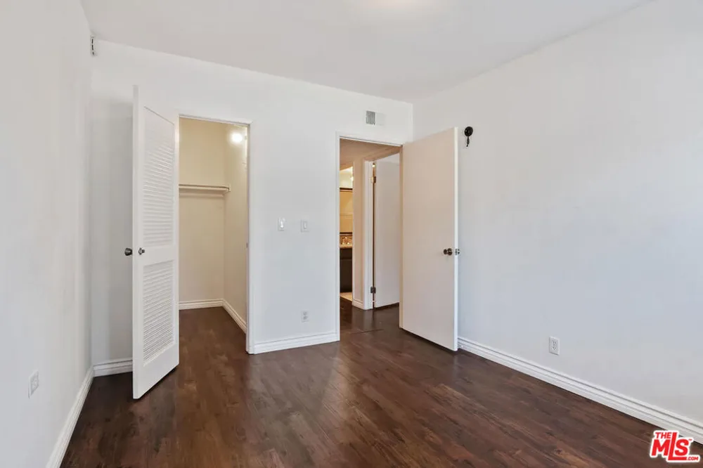 5322 Colodny Drive #9 Agoura Hills, CA 91301