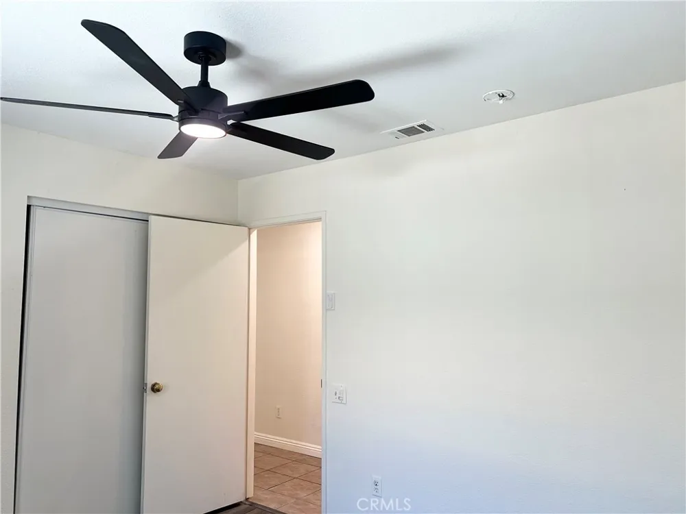 1084 E Evans Street San Jacinto, CA 92583