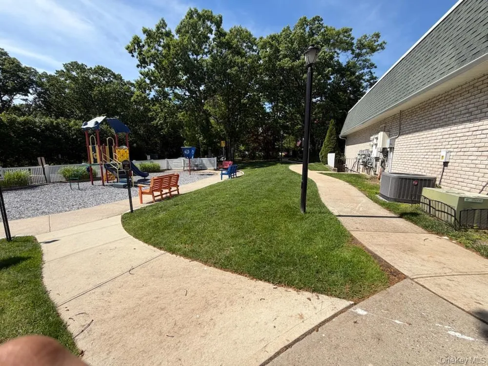 693 Blue Ridge Patchogue, NY 11763