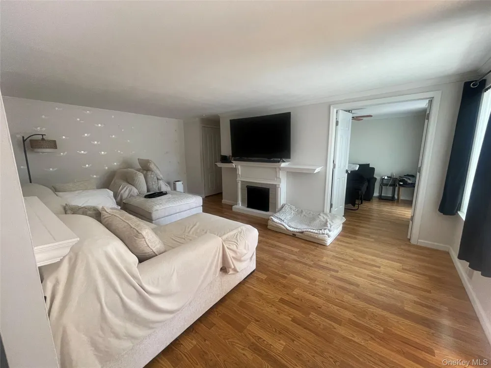 693 Blue Ridge Patchogue, NY 11763