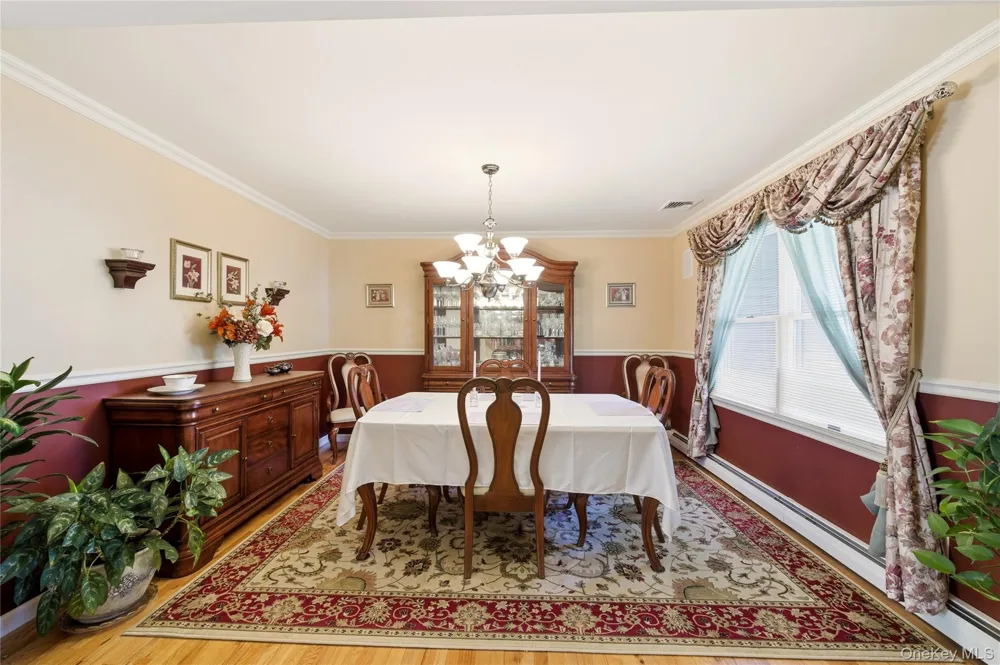 77 Woods Road Baiting Hollow, NY 11933