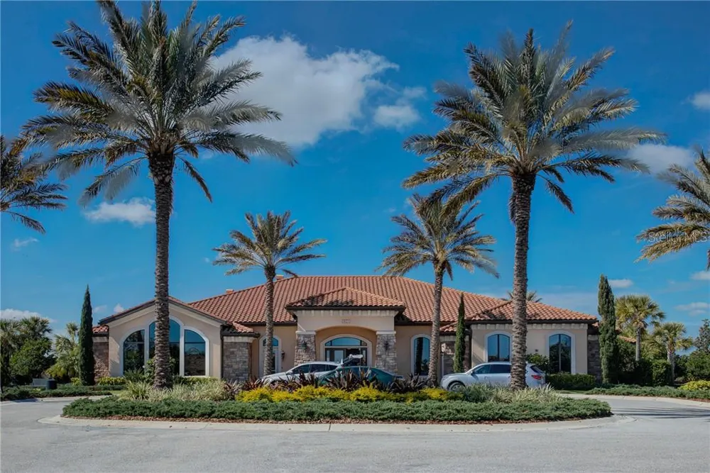 12740 SORRENTO WAY #103 Bradenton, FL 34211