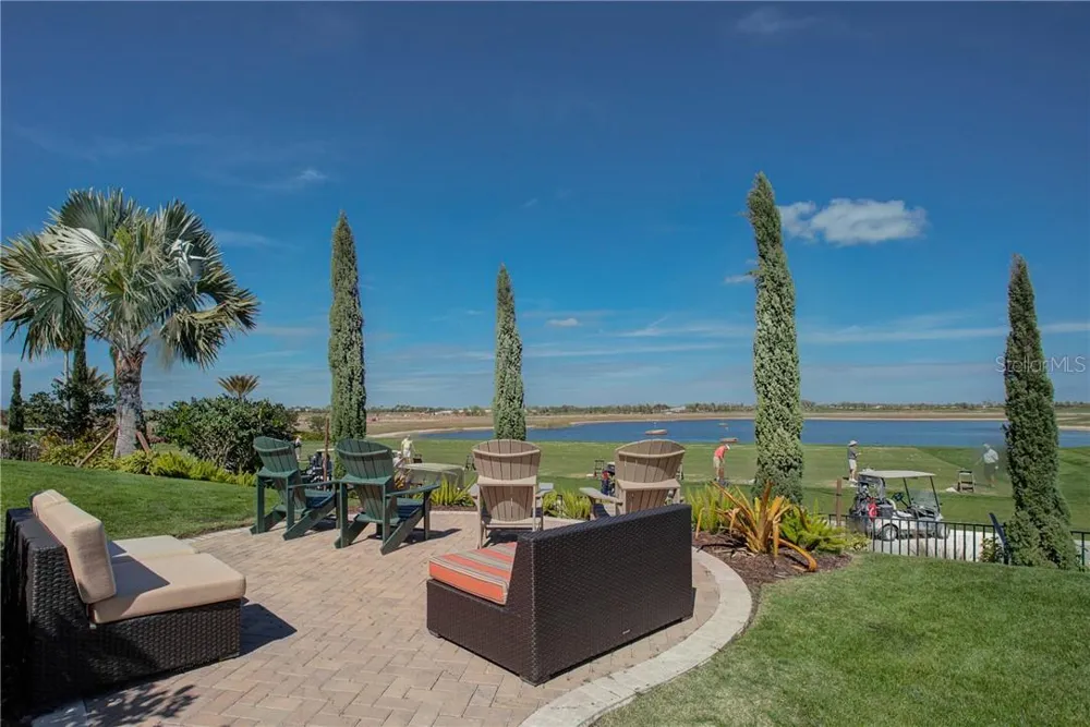 12740 SORRENTO WAY #103 Bradenton, FL 34211