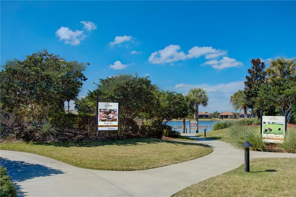 12740 SORRENTO WAY #103 Bradenton, FL 34211