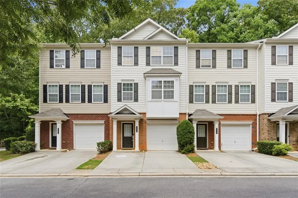 6710 Stoneleigh