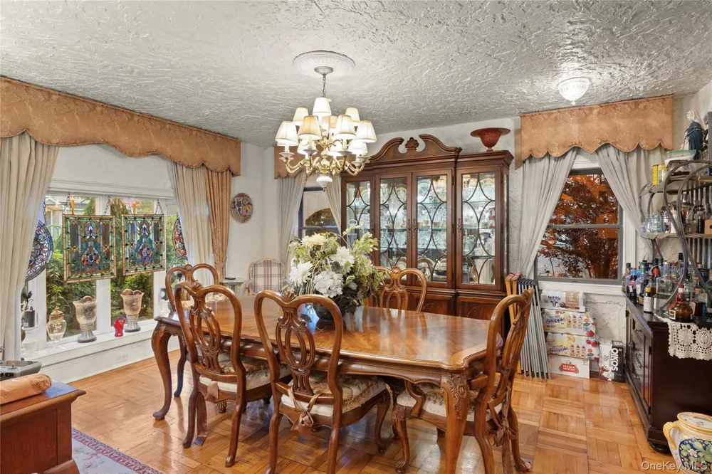 315 Wynsum Avenue Merrick, NY 11566