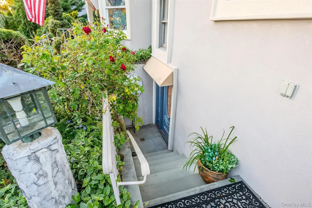 315 Wynsum Avenue Merrick, NY 11566