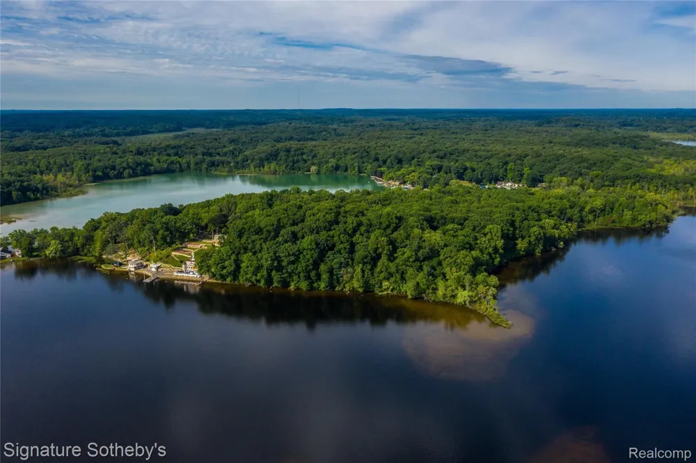 14625 Edgewater Drive Lyndon Township, MI 48137