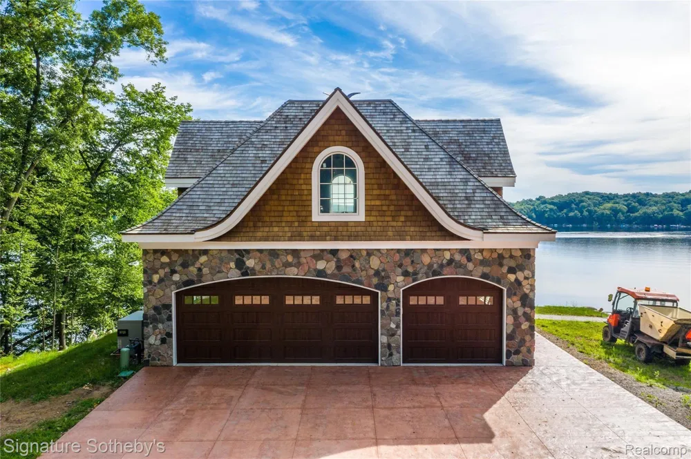14625 Edgewater Drive Lyndon Township, MI 48137
