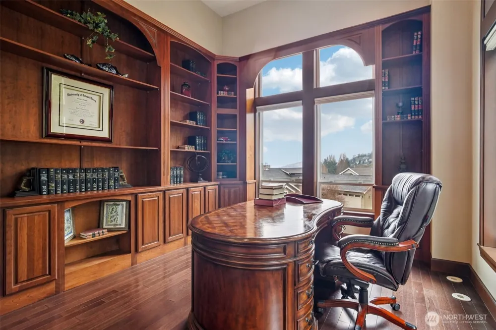 2318 Sunnyside Heights Drive Steilacoom, WA 98388