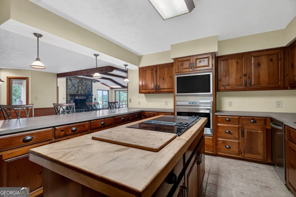180 Old House RD Hamilton, GA 31811