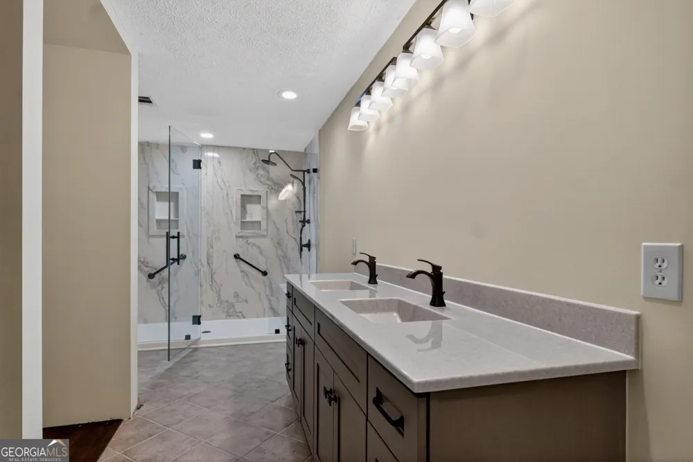 180 Old House RD Hamilton, GA 31811
