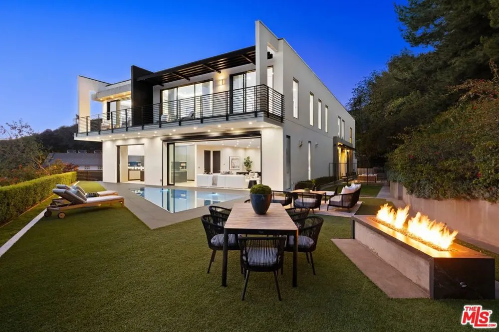 1754 Clear View Drive