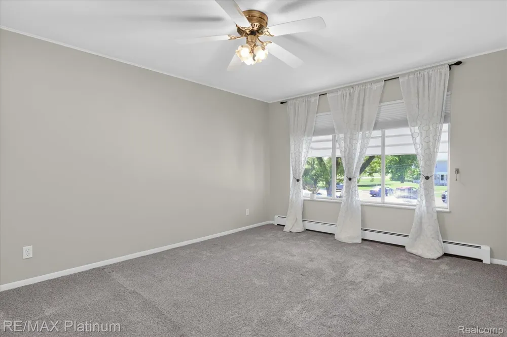 5980 Alan Drive #8 Brighton Township, MI 48116