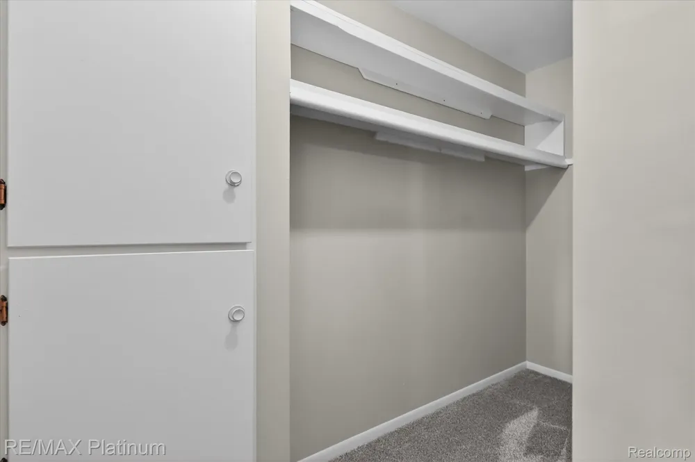 5980 Alan Drive #8 Brighton Township, MI 48116