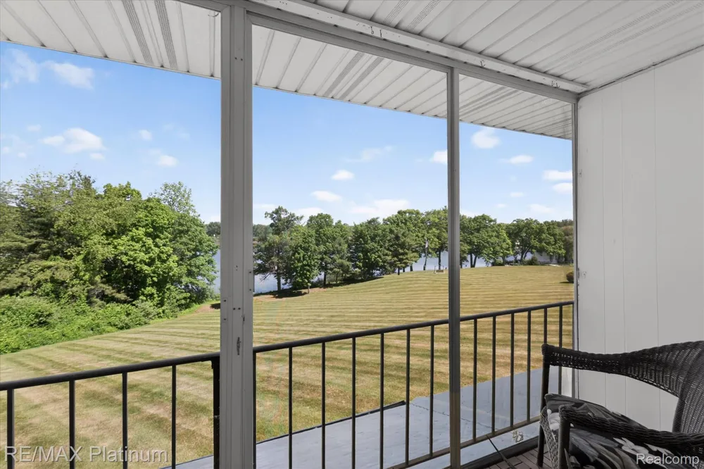 5980 Alan Drive #8 Brighton Township, MI 48116