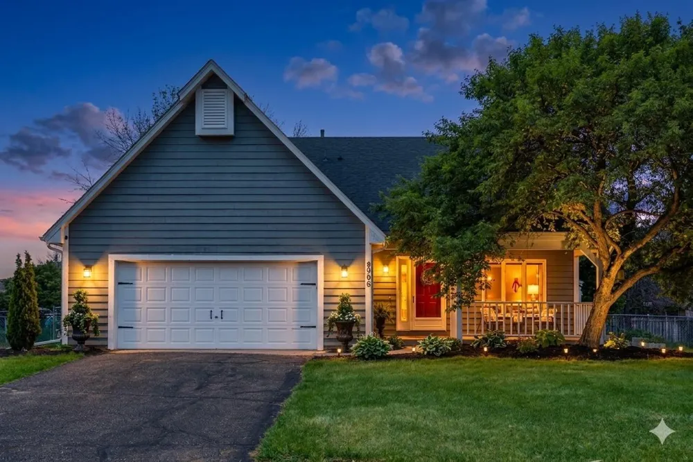 8906 Woodhall Crossing