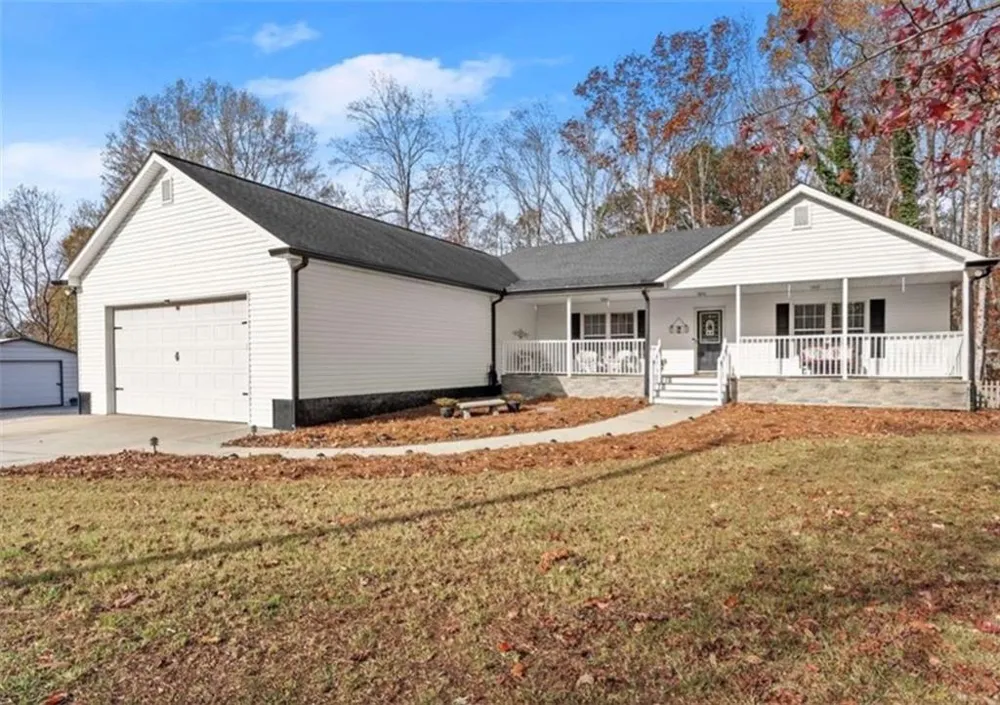 6045 Mockingbird Road