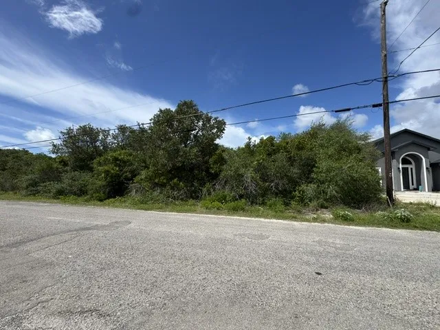 1755 Mooney Lane Ingleside, TX 78362