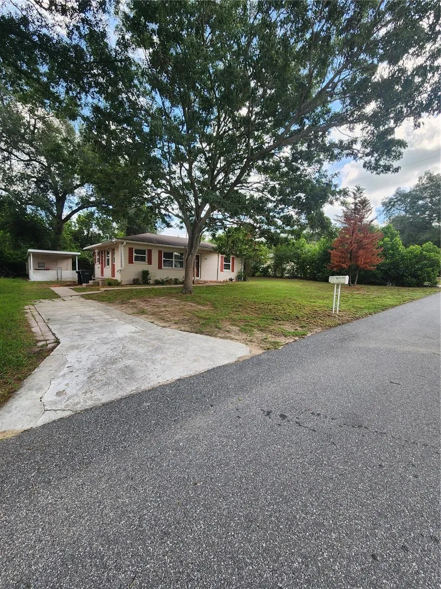 4320 HEDGE DRIVE Lakeland, FL 33812