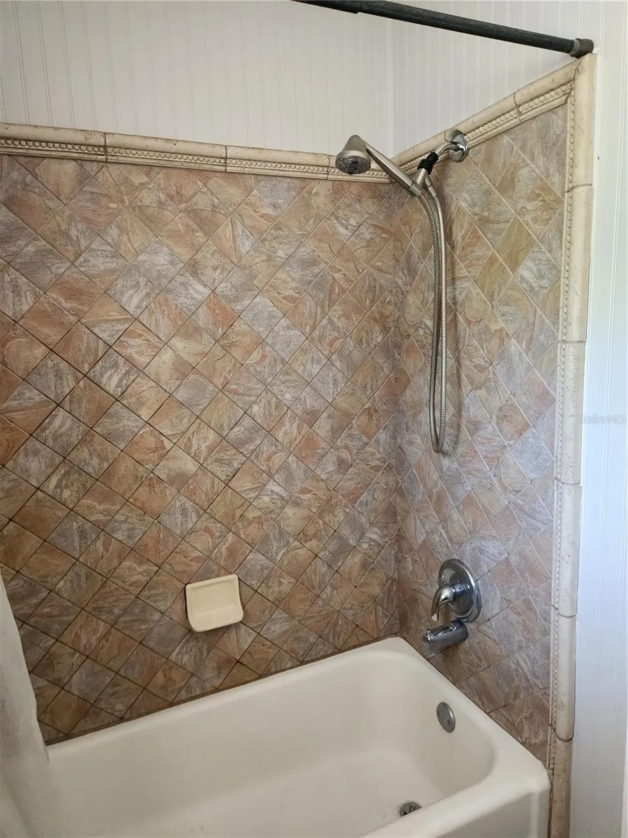 4320 HEDGE DRIVE Lakeland, FL 33812