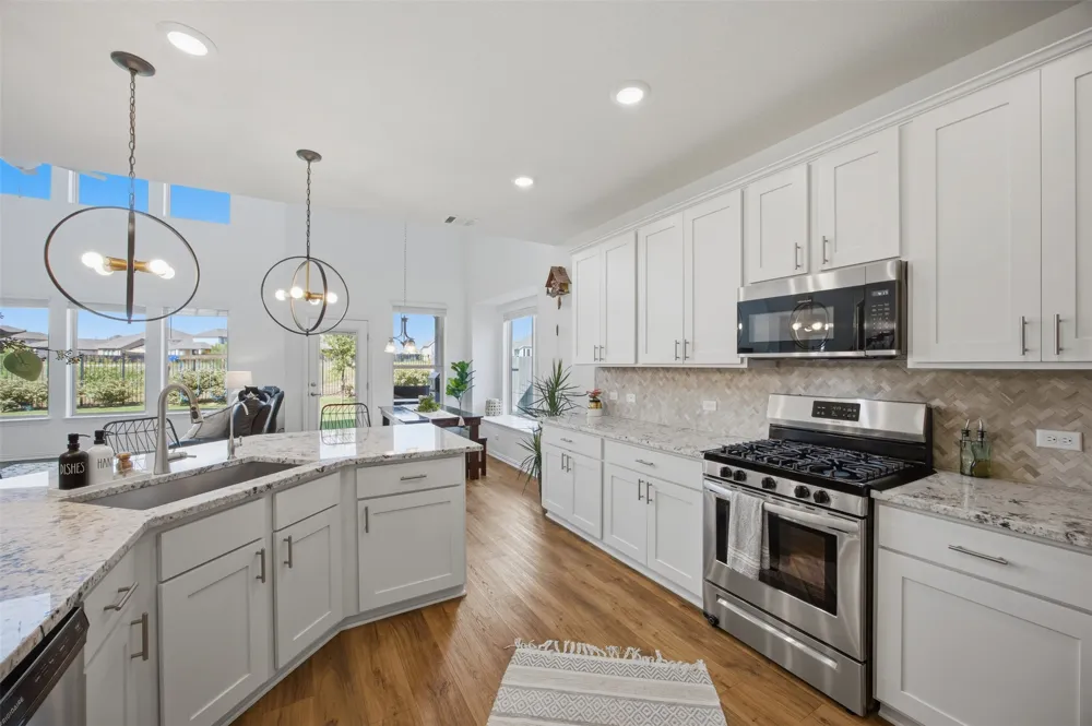 18012 Clairess Lane Manor, TX 78653
