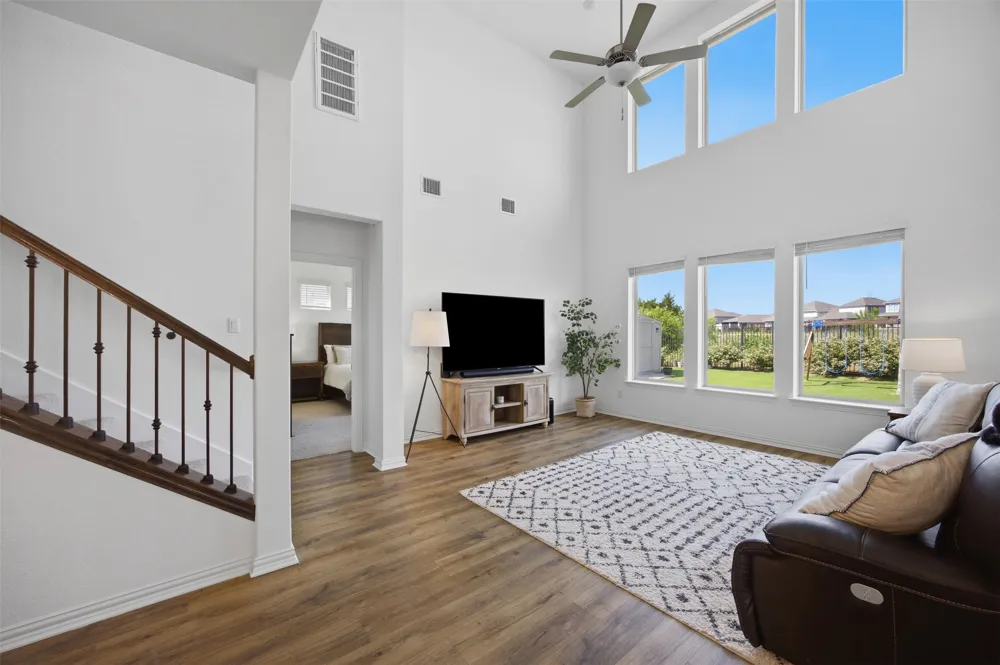 18012 Clairess Lane Manor, TX 78653