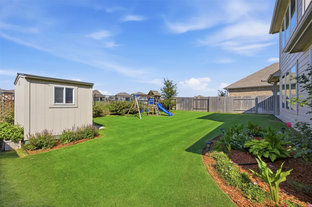 18012 Clairess Lane Manor, TX 78653