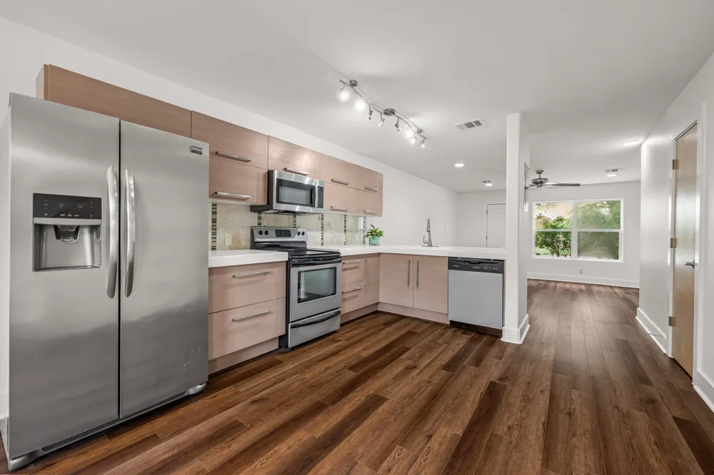 1101 Grove Boulevard #208 Austin, TX 78741