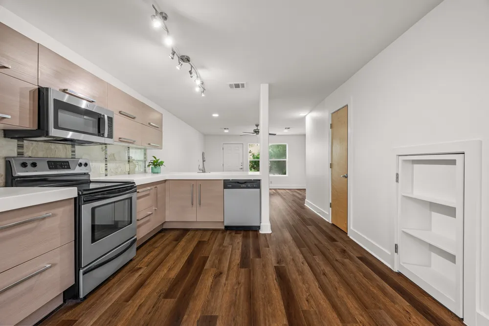 1101 Grove Boulevard #208 Austin, TX 78741