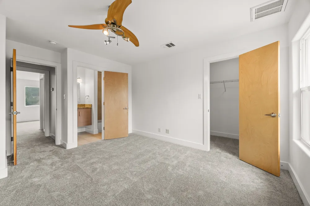 1101 Grove Boulevard #208 Austin, TX 78741