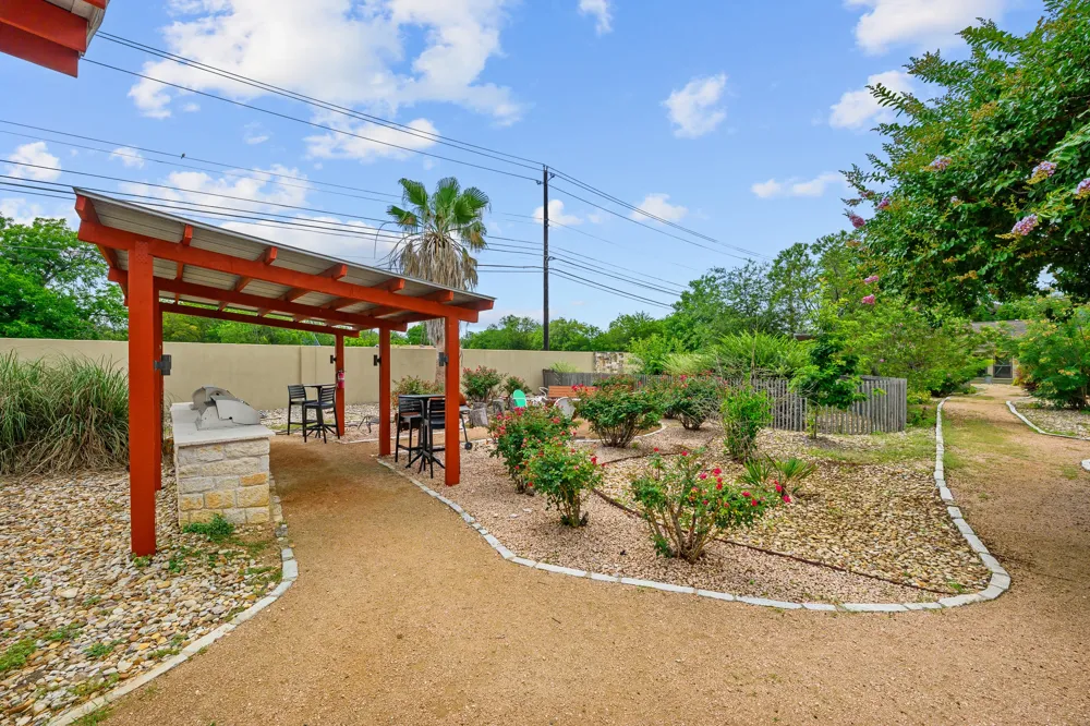 1101 Grove Boulevard #208 Austin, TX 78741