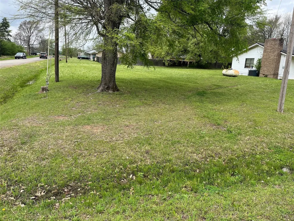 South Merrill Street Avenue New Boston, TX 75570